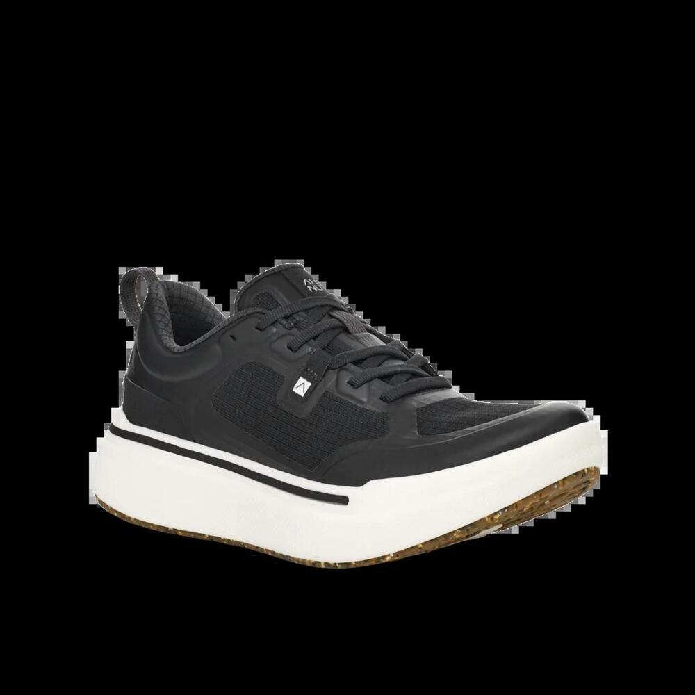 NEW AHNU men's sequence 1 low sneakers in black & white